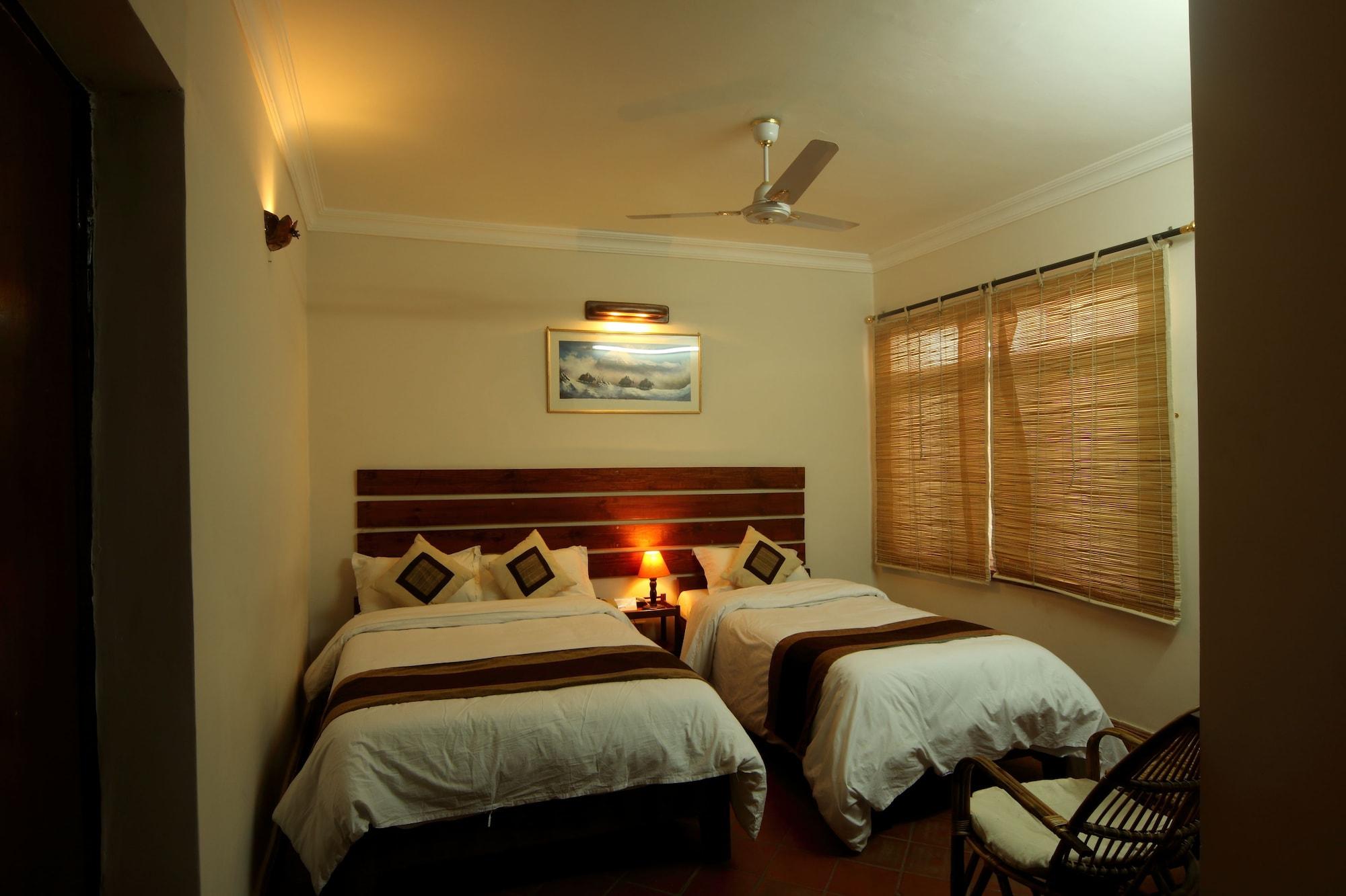 Hotel Thorong Peak Катманду Екстериор снимка