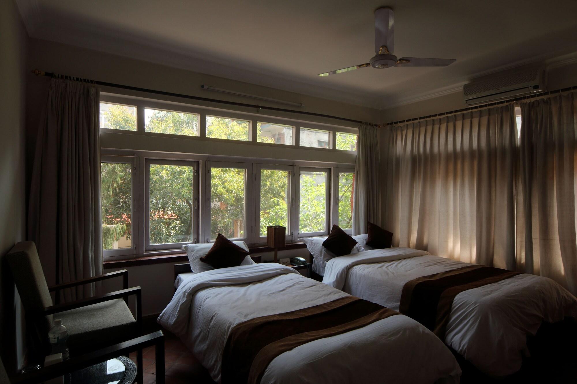 Hotel Thorong Peak Катманду Екстериор снимка