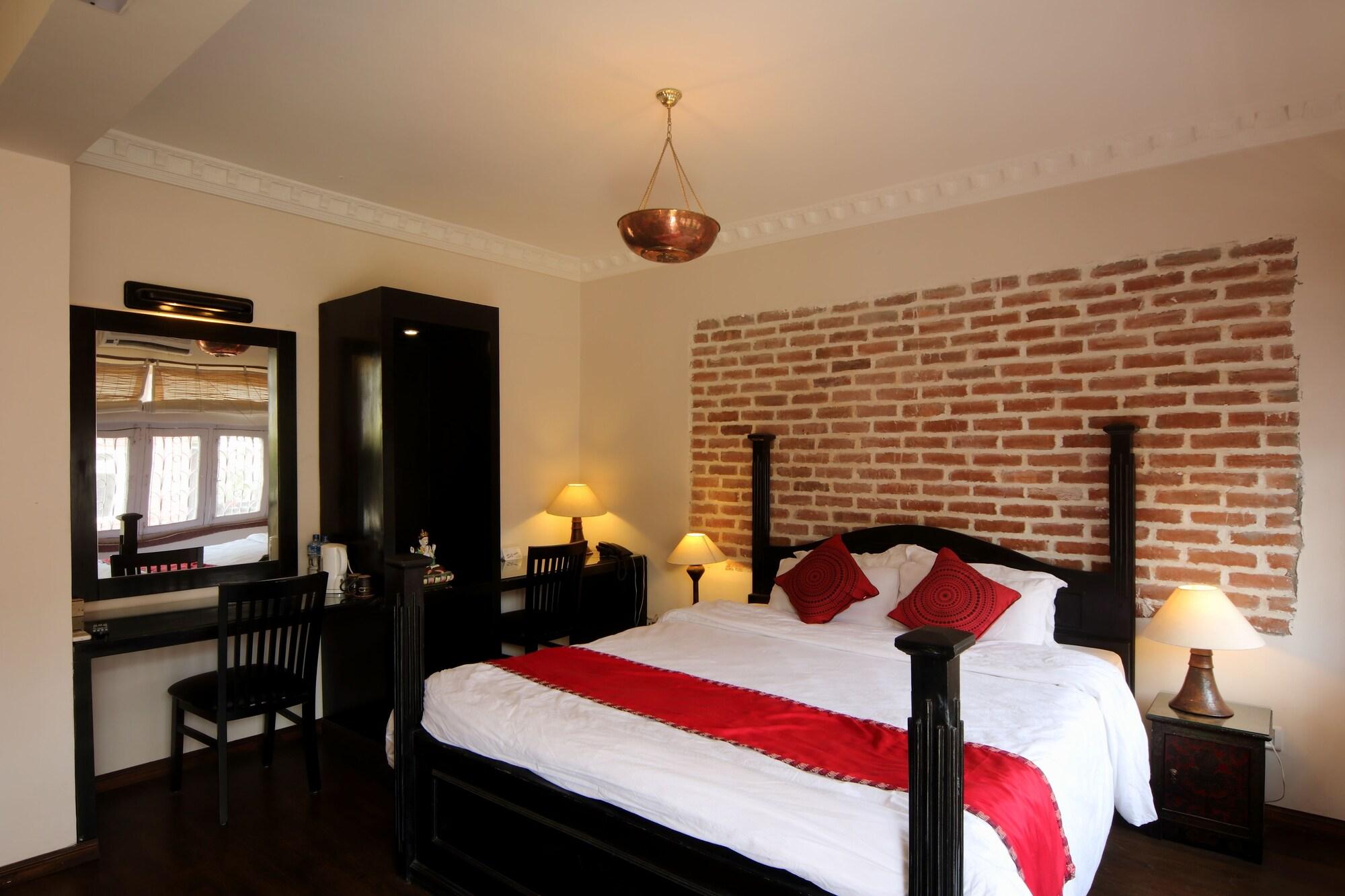 Hotel Thorong Peak Катманду Екстериор снимка