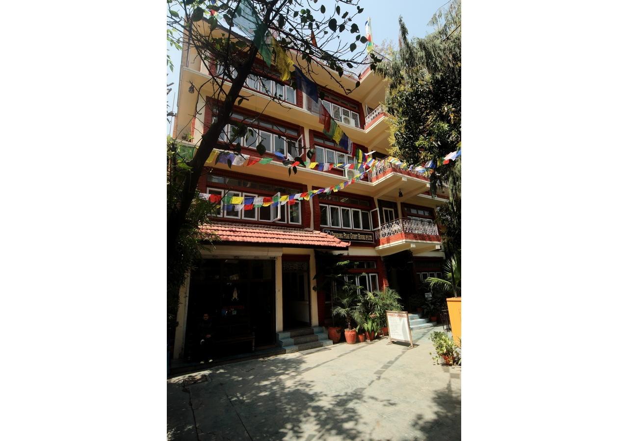 Hotel Thorong Peak Катманду Екстериор снимка